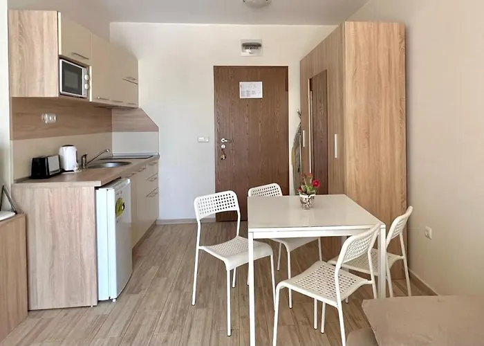 Bratanov Cascadas Равда