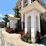 Bratanov Cascadas Apartman *