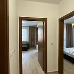 Bratanov Cascadas Apartment Rawda