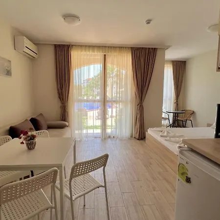 Bratanov Cascadas Apartment