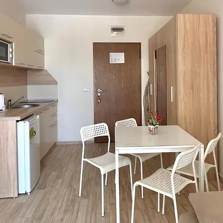 Bratanov Cascadas Ράβντα