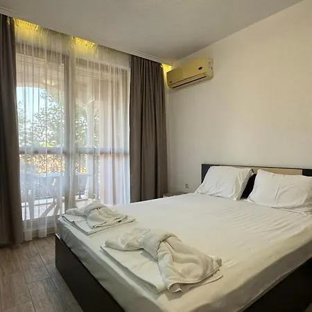 Bratanov Cascadas * Ravda