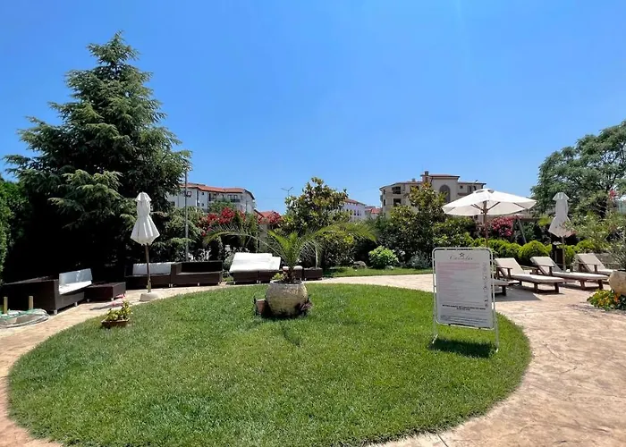 Bratanov Cascadas * Ravda